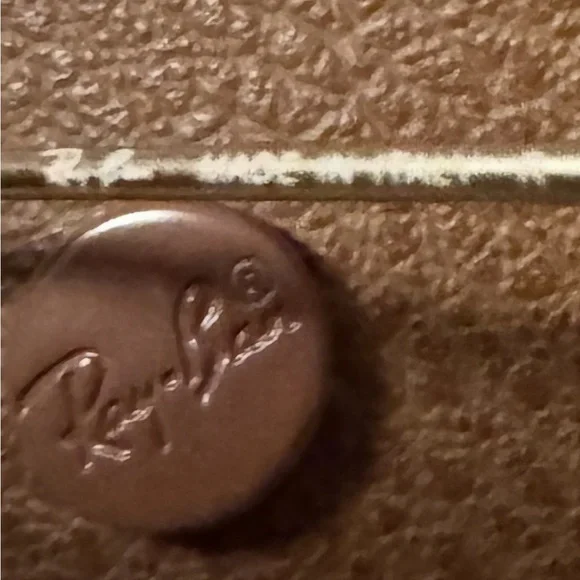 Ray-Ban Large Metal Aviator Sunglasses Gold Frame Blue Lenses 100% Authentic - Picture 3 of 4